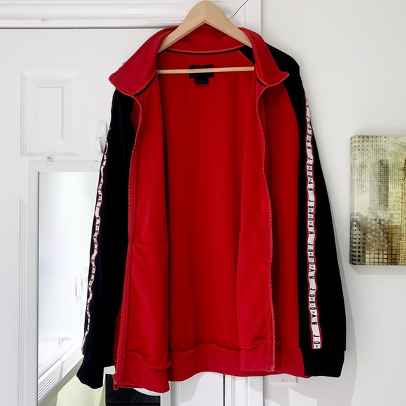 Air Jordan Jacket - Picture 4 of 8